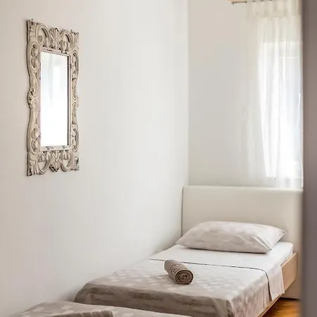 Luxury Karla Апартаменты