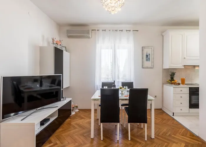 Luxury Apartment Karla Lägenhet Split