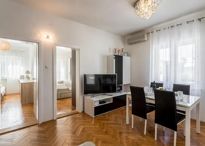 Luxury Apartment Karla Lägenhet Split